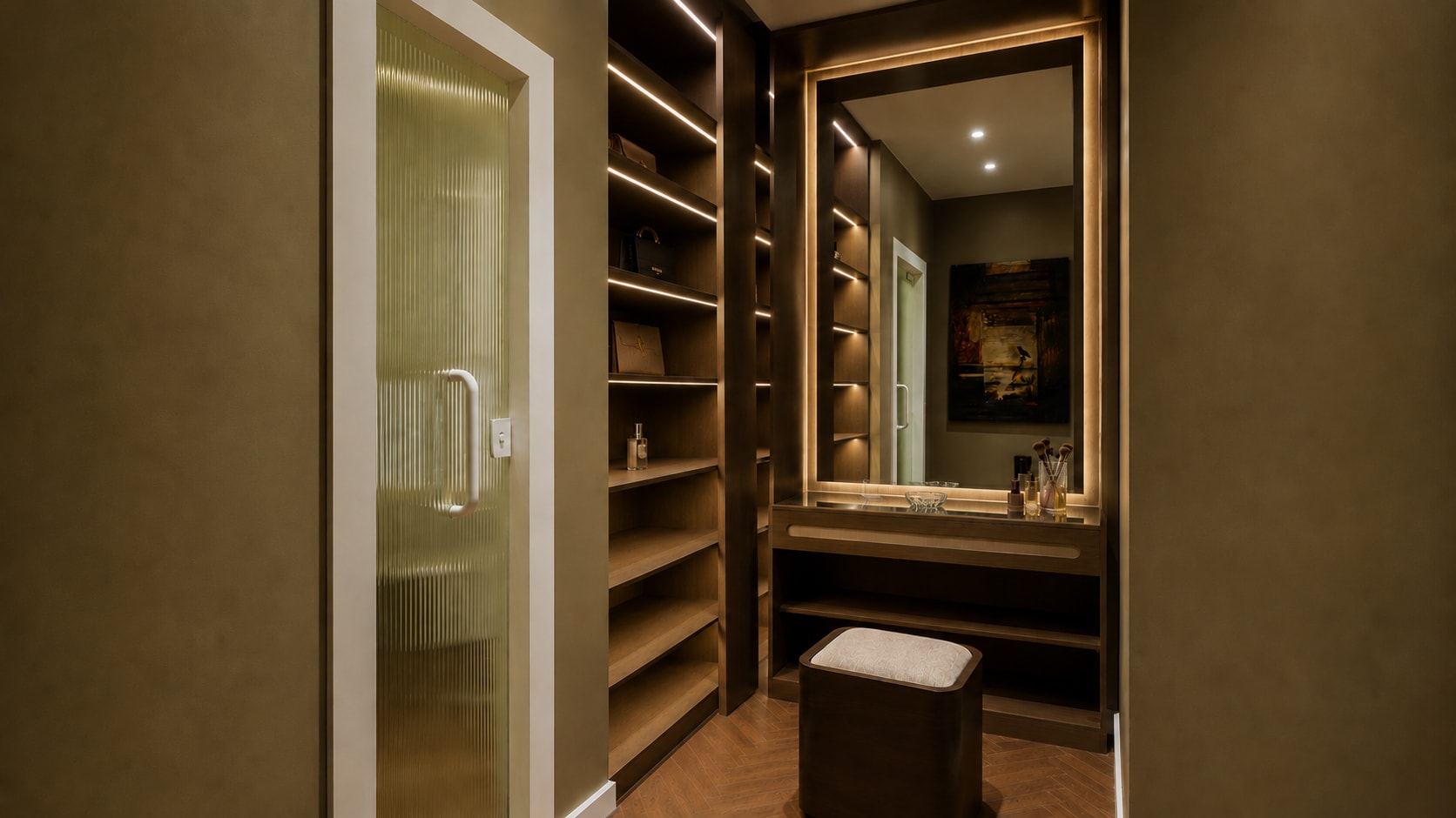 MASTER ROOM