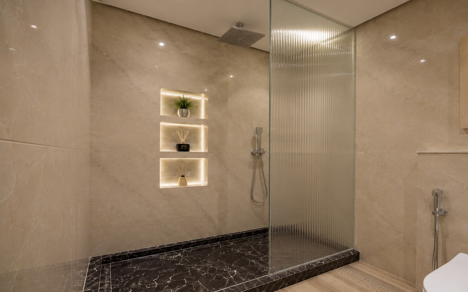BATHROOM 1